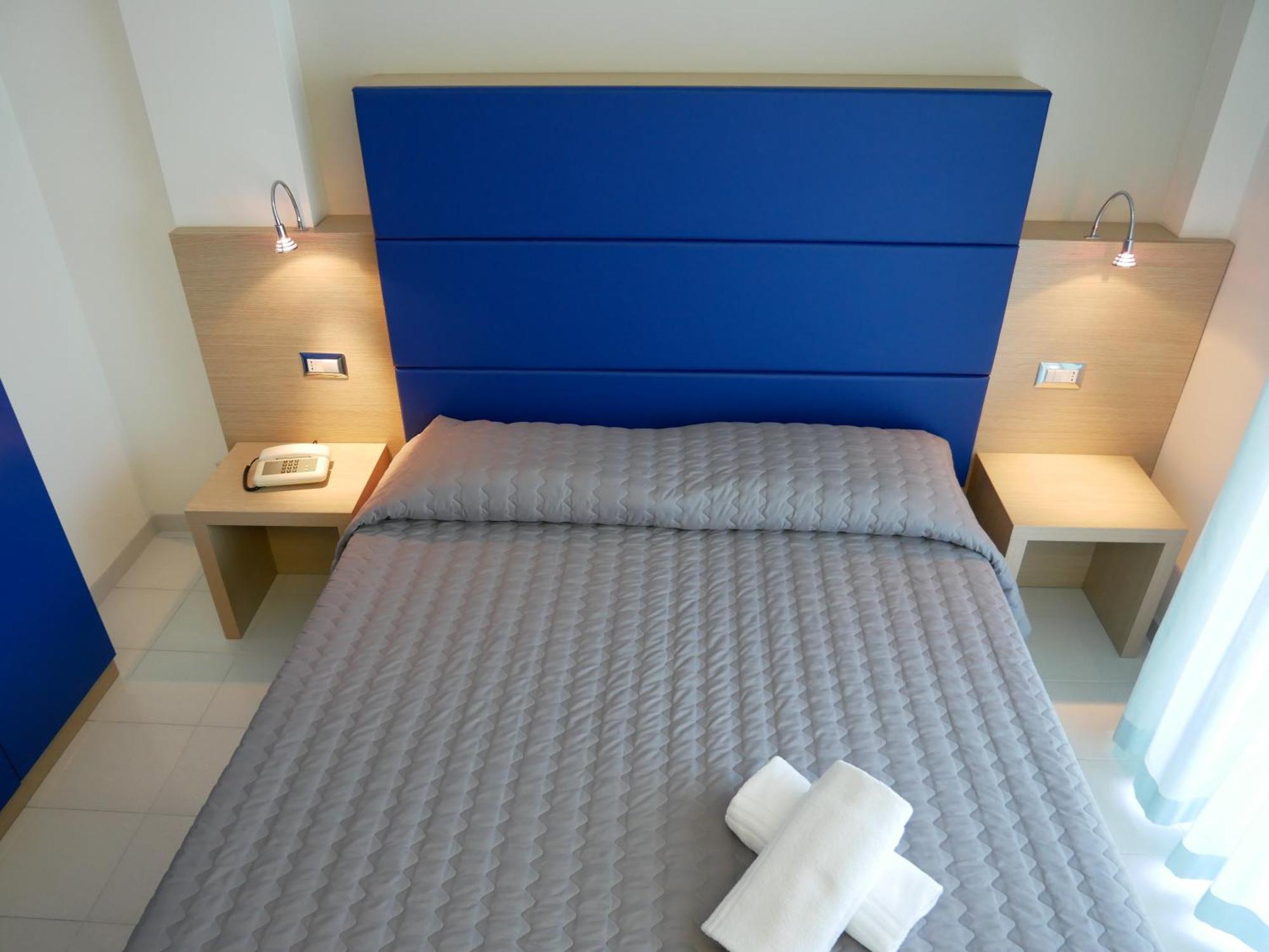 Hotel Kon Tiki Нумана Екстериор снимка